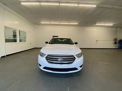 Used 2015 Ford Taurus SE