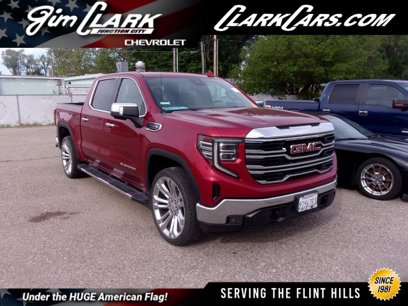 Used 2022 GMC Sierra 1500 SLT w/ SLT Premium Package