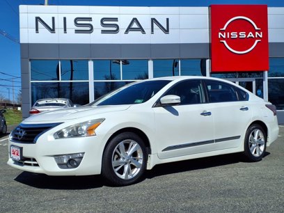Used 2015 Nissan Altima 2.5 SL w/ Technology Package