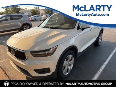Used 2021 Volvo XC40 T4 Momentum