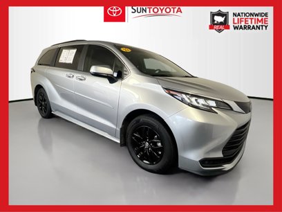 Used 2022 Toyota Sienna LE
