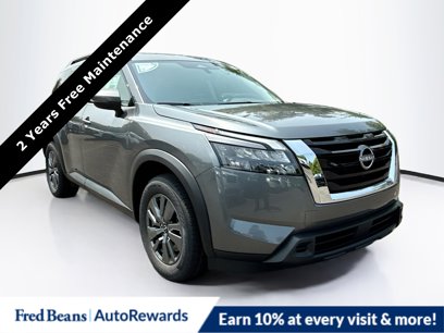 New 2025 Nissan Pathfinder SV