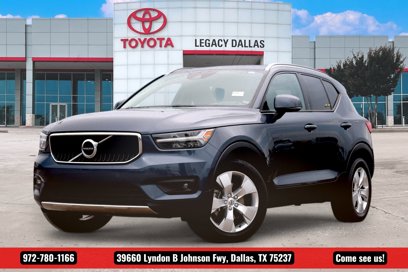 Used 2022 Volvo XC40 T5 Momentum