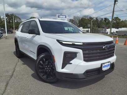New 2025 Chevrolet Traverse LT w/ Midnight/Sport Edition