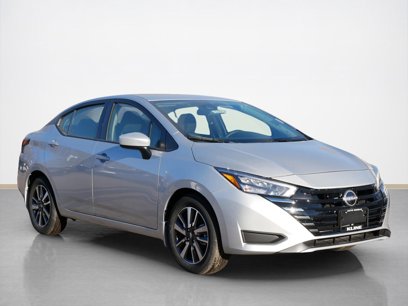 New 2025 Nissan Versa SV w/ Trunk Package