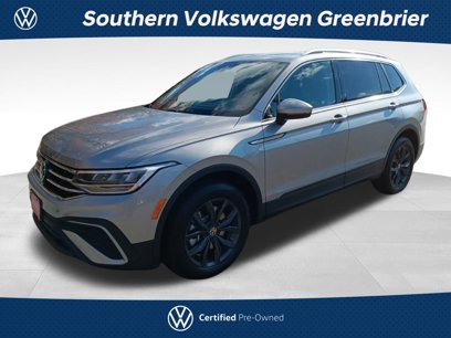 Used 2024 Volkswagen Tiguan SE w/ Panoramic Sunroof Package