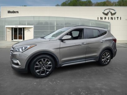 Used 2017 Hyundai Santa Fe Sport w/ 2.0T Ultimate Tech Package 05