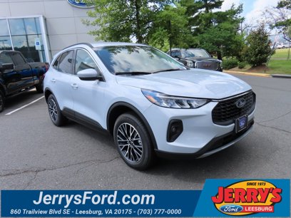 New 2025 Ford Escape SE