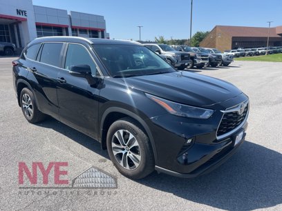 Used 2024 Toyota Highlander XLE
