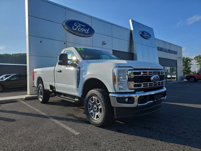 New 2025 Ford F350 XLT