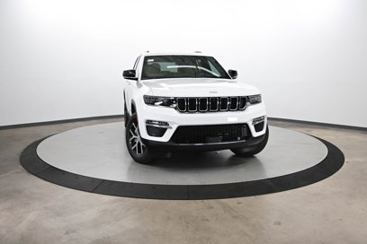 New 2025 Jeep Grand Cherokee Limited w/ Luxury Tech Group II