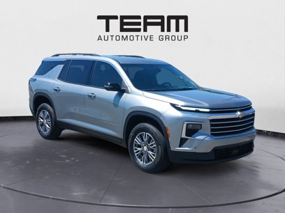 New 2025 Chevrolet Traverse LT w/ Enhanced Driving Package