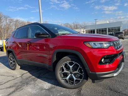 New 2025 Jeep Compass Limited w/ Sun and Sound Group