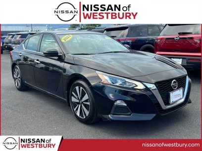 Used 2022 Nissan Altima 2.5 SV w/ SV Premium Package