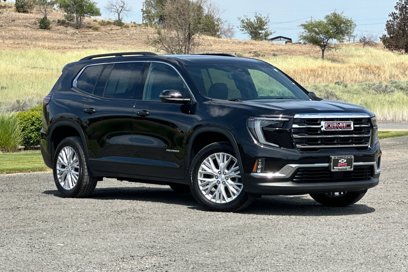 Used 2024 GMC Acadia Elevation