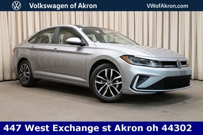 New 2025 Volkswagen Jetta SE