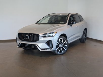 Used 2023 Volvo XC60 B6 Ultimate w/ Climate Package