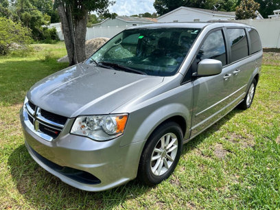 Used 2016 Dodge Grand Caravan SXT w/ UConnect Hands-Free Group