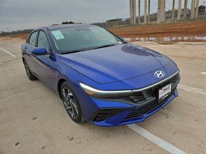 New 2025 Hyundai Elantra SEL