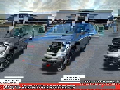 New 2025 GMC Acadia AT4