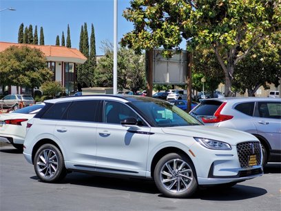 New 2025 Lincoln Corsair Grand Touring w/ Equipment Group 301A
