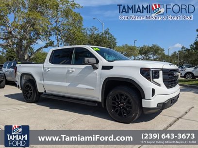 Used 2024 GMC Sierra 1500 Elevation w/ LPO, Elevation Black Package