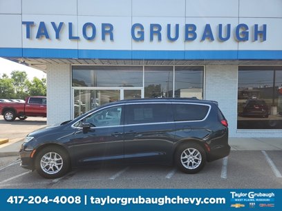 Used 2022 Chrysler Pacifica Touring-L