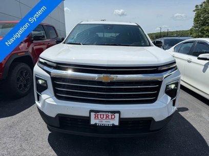 Certified 2024 Chevrolet Traverse LT w/ Enhanced Driving Package
