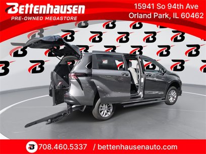 Used 2024 Toyota Sienna LE