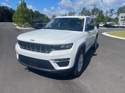 Certified 2022 Jeep Grand Cherokee Limited w/ Trailer Tow Prep Group (B)