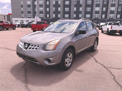 Used 2014 Nissan Rogue S w/ Convenience Package