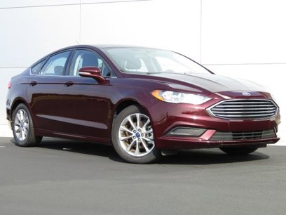 Used 2017 Ford Fusion SE w/ Fusion SE Technology Package