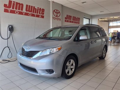 Used 2014 Toyota Sienna LE