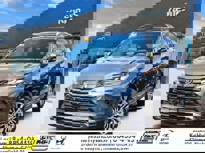 Used 2022 Toyota Venza XLE