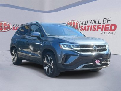 Certified 2022 Volkswagen Taos SEL w/ Panoramic Sunroof Package