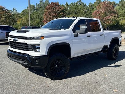 Used 2024 Chevrolet Silverado 2500 Custom w/ Custom Value Package