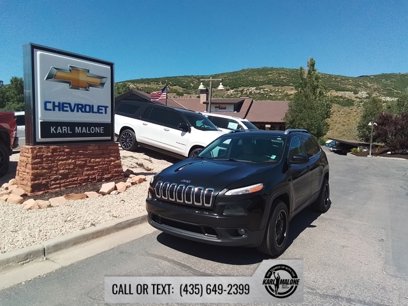 Used 2016 Jeep Cherokee Latitude w/ Cold Weather Group