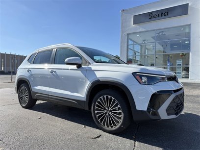 New 2025 Volkswagen Taos SE