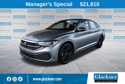 Used 2024 Volkswagen Jetta SE w/ Black Wheel Package