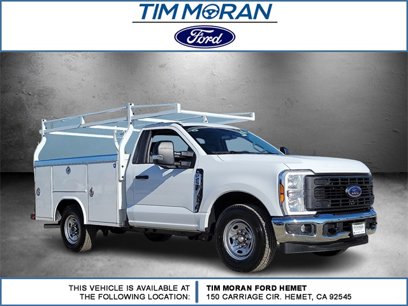 New 2025 Ford F250 XL w/ XL Chrome Package