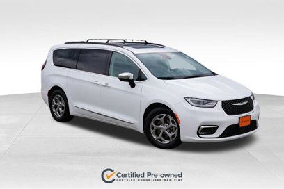 Used 2023 Chrysler Pacifica Limited