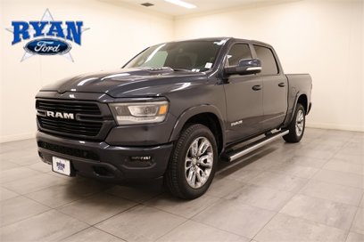 Used 2020 RAM 1500 Laramie w/ Sport Appearance Package