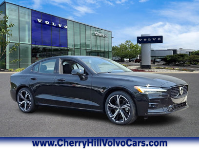 New 2025 Volvo S60 B5 Plus w/ Climate Package