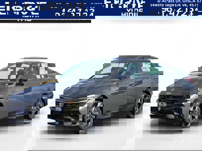 New 2025 Hyundai Elantra SEL