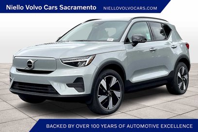 New 2025 Volvo EX40 Core w/ Climate Package