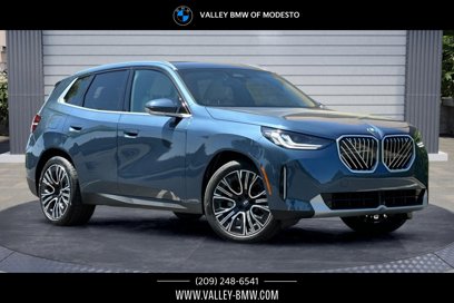 New 2025 BMW X3 xDrive30i w/ Premium Package