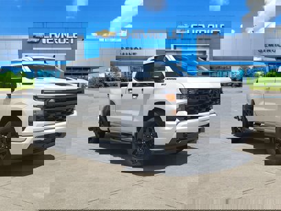 New 2025 Chevrolet Silverado 1500 Custom w/ Rally Edition