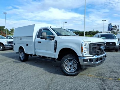 New 2024 Ford F250 XL w/ XL Off-Road Package
