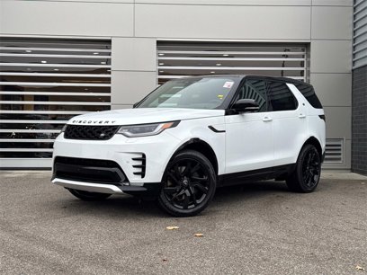 New 2025 Land Rover Discovery Dynamic SE