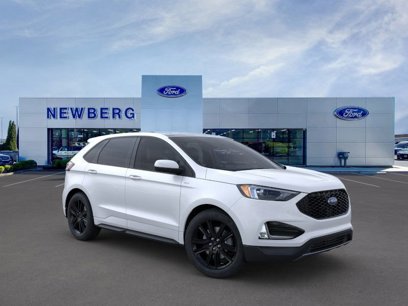 New 2024 Ford Edge ST-Line w/ Class II Trailer Tow Package